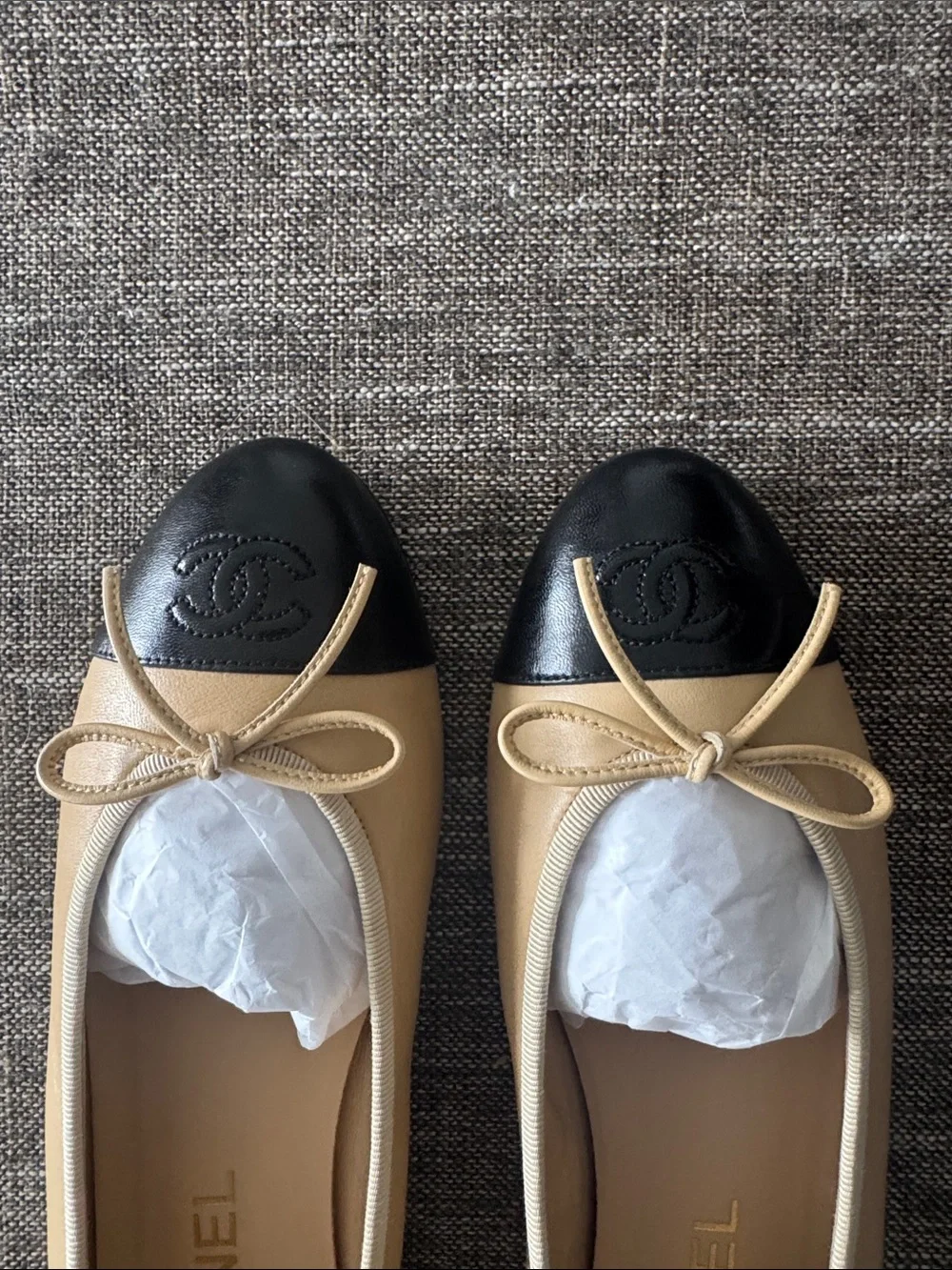CHANEL Beige and Black Cap-Toe Leather Ballet Flats
